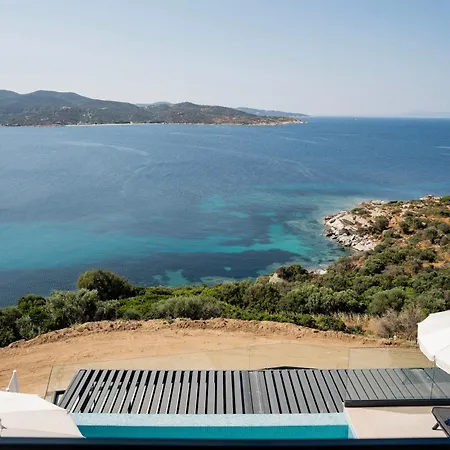 Villa Alexandria Seaside Luxury In Kriaritsi *