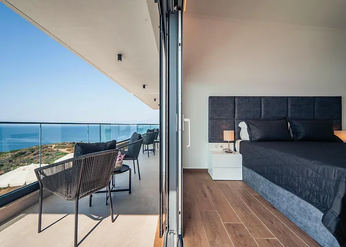 فيلة Alexandria Seaside Luxury In Kriaritsi سيكيا