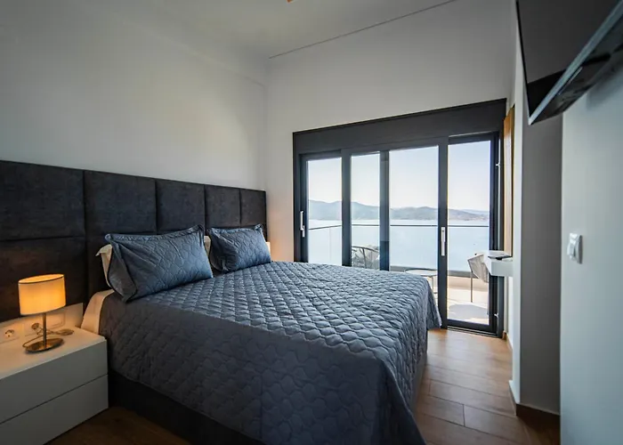 Alexandria Seaside Luxury In Kriaritsi